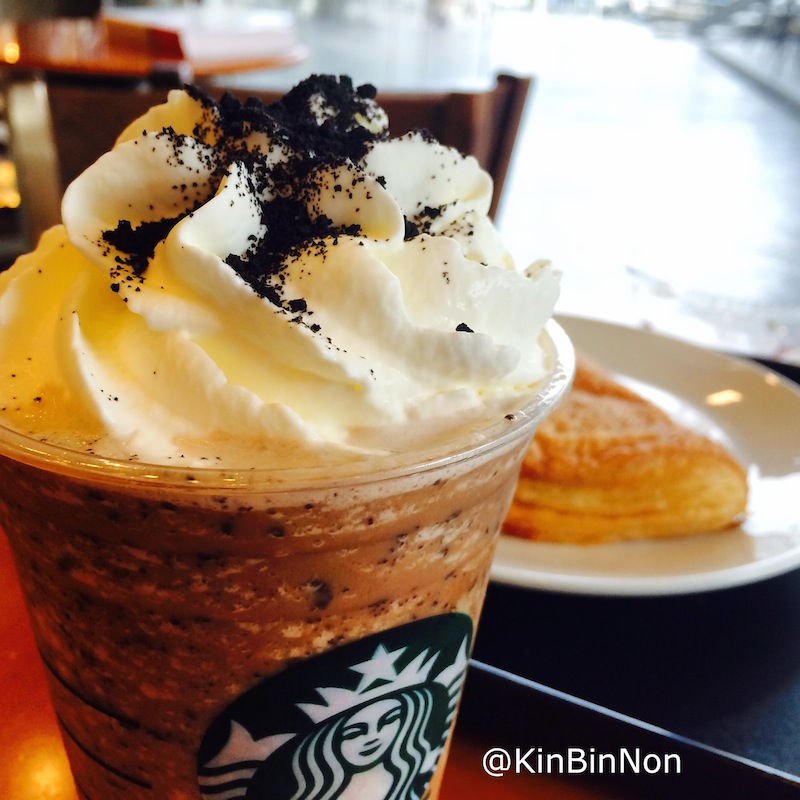 Starbucks-thailand-mocha-cookie-kinbinnon-001